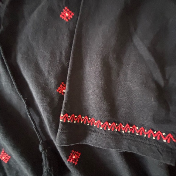 Women's Navy and Red Embroidered Top - Picture 2 of 10